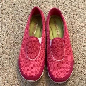 Skechers pull on sneakers size 9